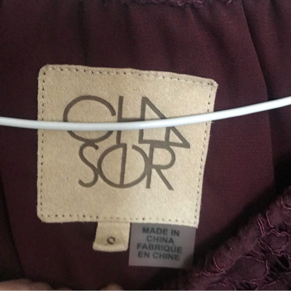 Chaser size small lace bell sleeve off the shoulder top - Picture 2 of 9